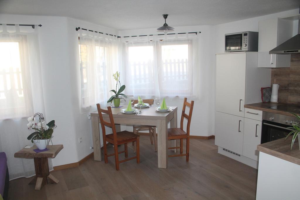 Haus Am Bergli Apartment แฮร์บอลซ์ไฮม์ ภายนอก รูปภาพ